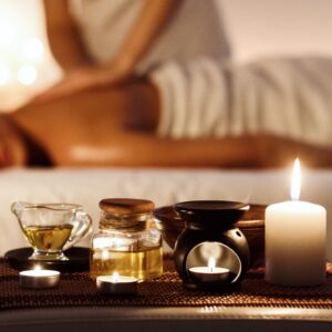 MASSAGE WITH ORGANIC AROMATHERAPY OIL 50 MIN