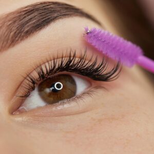 EYEBROW TINTING