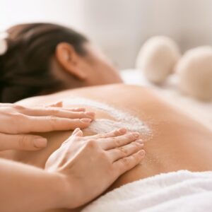 TROPICAL BODY SCRUB 50 MIN