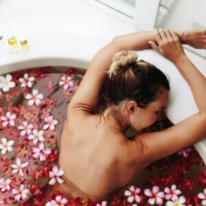 RED WINE BATH TREATMENT FOR TWO 70 MIN